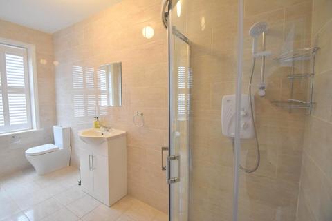 2 bedroom apartment to rent, Peascod Street, Windsor, Berkshire, SL4