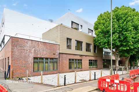 1 bedroom flat for sale, Staines Road West, Sunbury-On-Thames