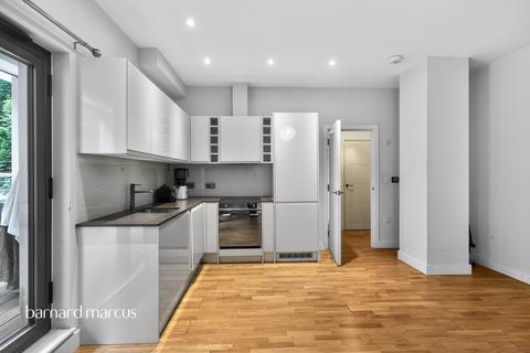 1 bedroom flat for sale, Staines Road West, Sunbury-On-Thames