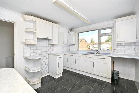 2 bedroom terraced house for sale, Lydd Close, Eastbourne