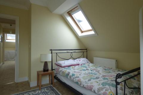 2 bedroom flat to rent, Jewry Street, Winchester, Furnished