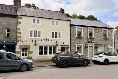 Studio to rent, Commercial Road, Tideswell