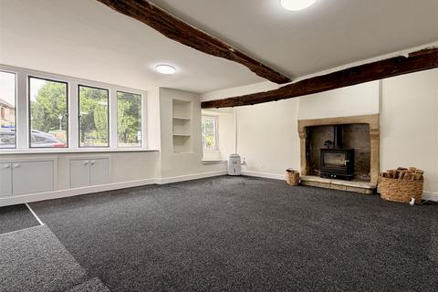 Studio to rent, Commercial Road, Tideswell
