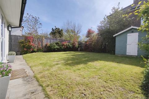 4 bedroom semi-detached house for sale, Kingswood Road, Bromley BR2