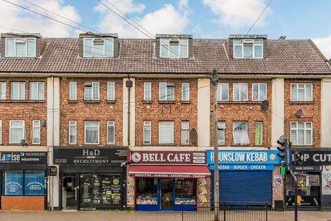 undefined, Bell Road, Hounslow TW3