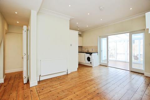 1 bedroom flat for sale, Christchurch Avenue, Kent TN1