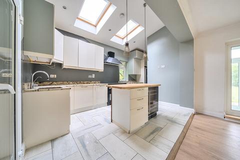 5 bedroom detached house for sale, Kings Orchard, London