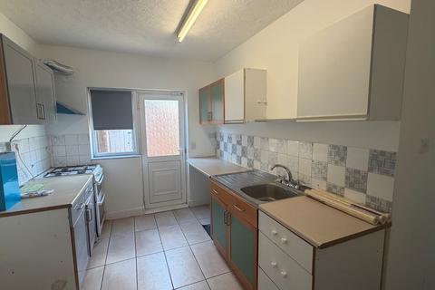 3 bedroom property to rent, Irchester Road, Rushden, NN10