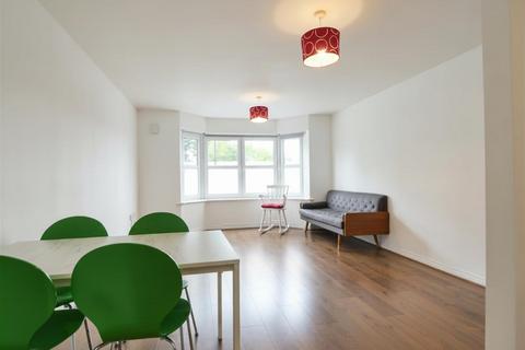 2 bedroom apartment for sale, Little Hallfield Road, York