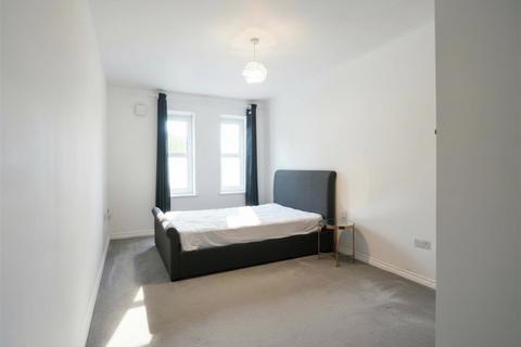 2 bedroom apartment for sale, Little Hallfield Road, York