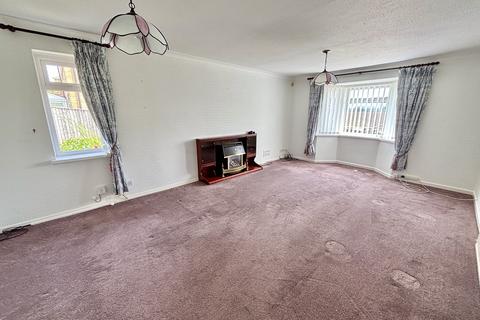 3 bedroom detached bungalow for sale, Bryn Derwen, Pontardawe, Swansea.