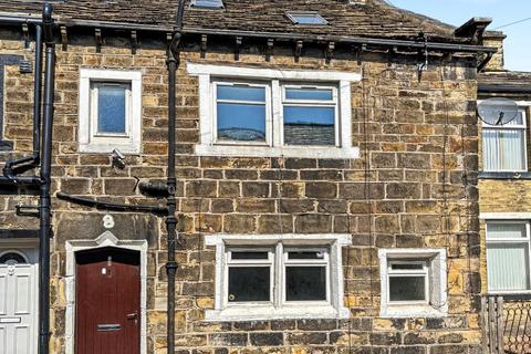 Terraced house - 8 Knights Fold, Bradford, BD7 3DR