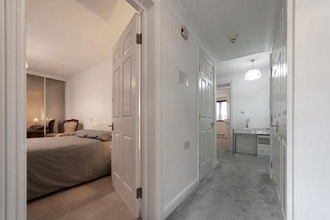 undefined, Sandringham Gardens, North Finchley, London, London, N12 0PL