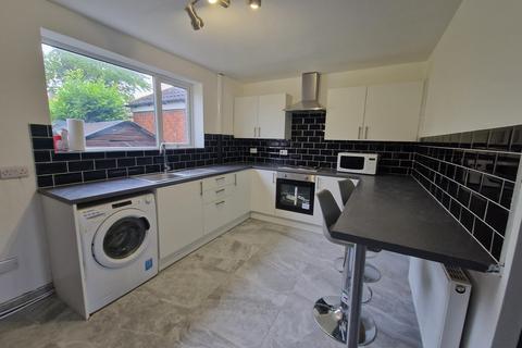 3 bedroom end of terrace house to rent, Clayton Avenue, Upton, PONTEFRACT