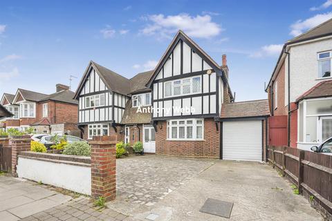 The Mall, Southgate, N14