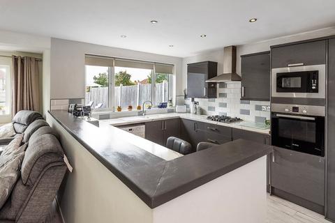 2 bedroom semi-detached bungalow for sale, Francis Avenue, Bexleyheath, DA7