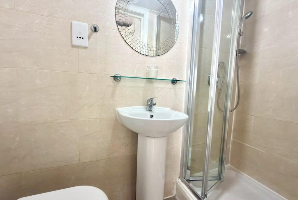 Apartment in London, Brook Green - More
