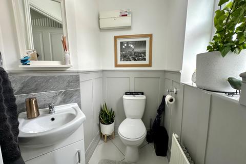 3 bedroom semi-detached house for sale, Yorkshire Grove, Walsall WS2