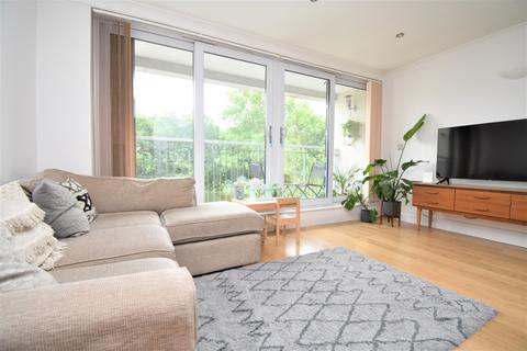2 bedroom flat to rent, Chislehurst Road Sidcup DA14