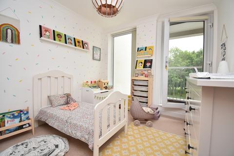 2 bedroom flat to rent, Chislehurst Road Sidcup DA14