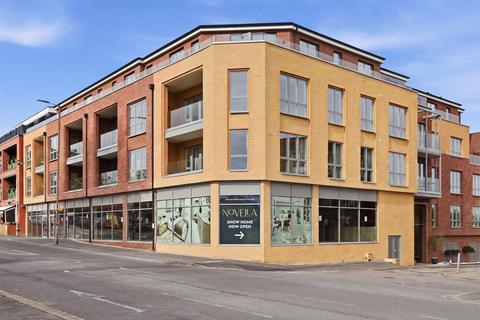 undefined, High Road, 177 High Road, IG7