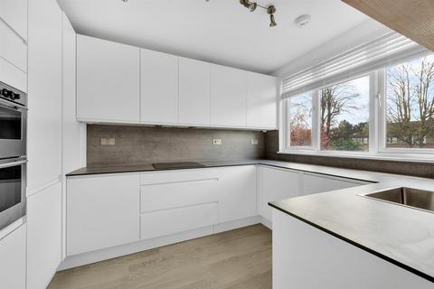 3 bedroom townhouse for sale, Highland Road, Shortlands, Bromley, BR1