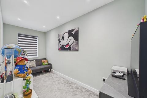 4 bedroom semi-detached house for sale, Park View Road, Kimberworth