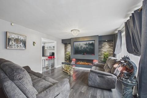 4 bedroom semi-detached house for sale, Park View Road, Kimberworth