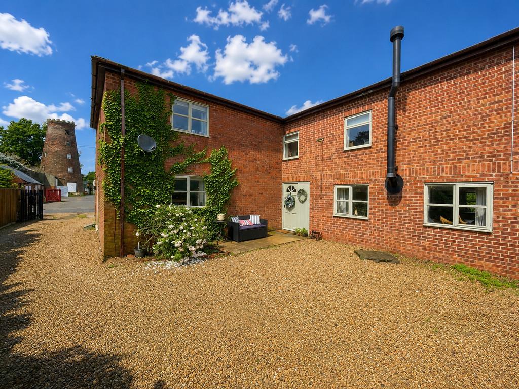4 bedroom barn conversion for sale