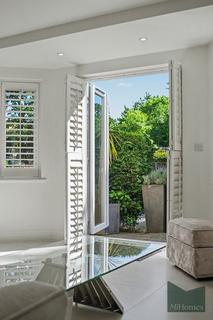 2 bedroom ground floor flat for sale, Slades Hill, Enfield