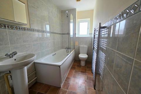 1 bedroom flat for sale, Holzwickede Court, Louviers Road
