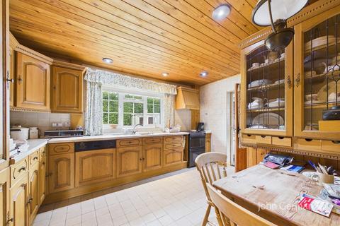 3 bedroom detached house for sale, Newport Road, Haughton