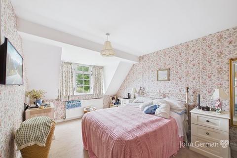 3 bedroom detached house for sale, Newport Road, Haughton
