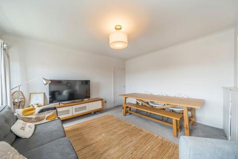 3 bedroom flat for sale, Fortis Green Road, London N10