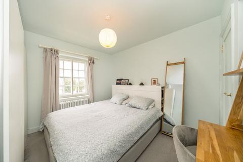 3 bedroom flat for sale, Fortis Green Road, London N10