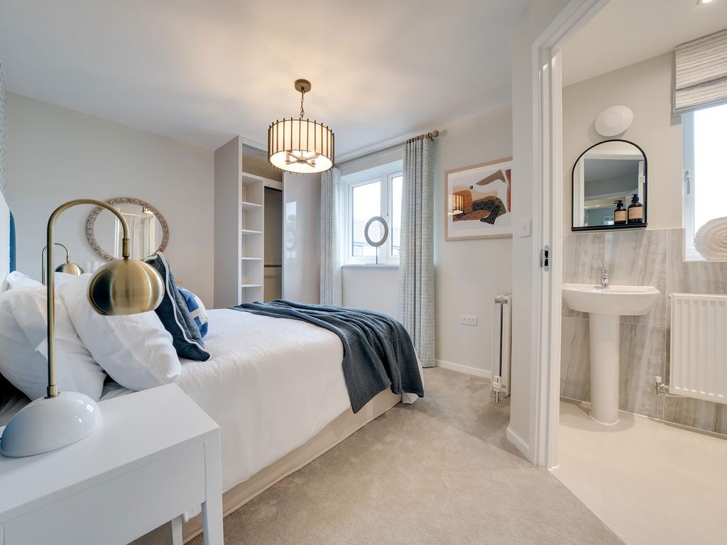 Master bedroom, en suite