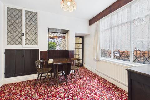 4 bedroom detached house for sale, Norland Avenue, Hull