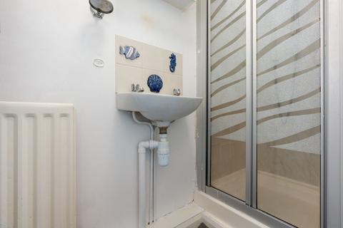 undefined, Flat 3, 24 Castle Street, Douglas, IM1 2EZ