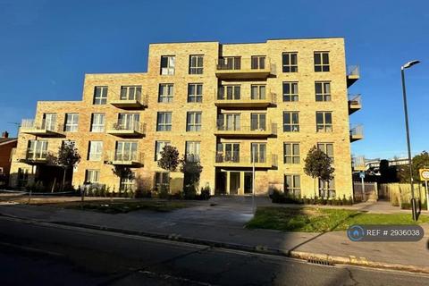 1 bedroom flat to rent, Station Road, Langley, Slough, SL3
