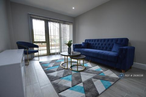 1 bedroom flat to rent, Station Road, Langley, Slough, SL3