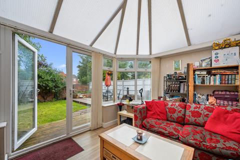 3 bedroom semi-detached house for sale, The Ivies, Newark, NG24