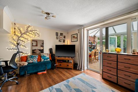 3 bedroom semi-detached house for sale, The Ivies, Newark, NG24