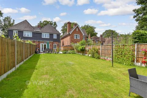 3 bedroom semi-detached house for sale, Wheel Mews, Ashford TN25