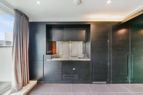 Studio to rent, West Tower, Pan Peninsula, 1 Pan Peninsula Square, Canary Wharf, London, E14