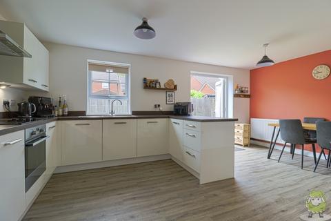 4 bedroom detached house for sale, Gresford Close, Hebburn NE31