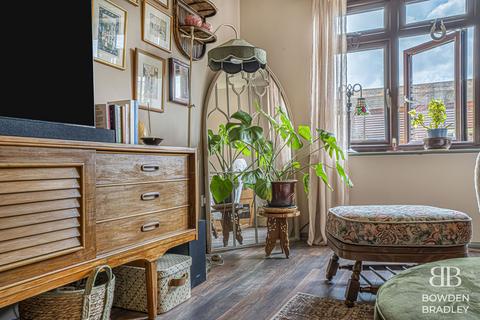 2 bedroom semi-detached house for sale, Trelawney Road, Hainault, IG6