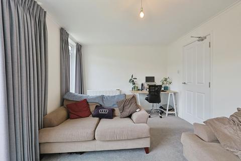 3 bedroom terraced house for sale, Silverthorne Road, London, SW8
