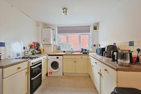 3 bedroom terraced house for sale, Silverthorne Road, London, SW8