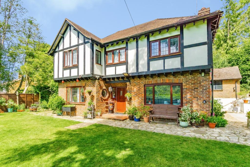 House exterior, garden
