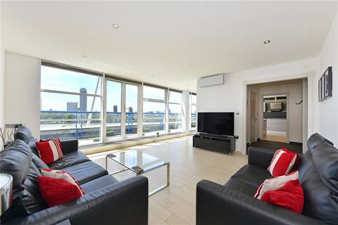 undefined, Newton Place, London, E14